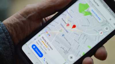 Descubra 15 Truques para Maximizar sua Experiência com Google Maps, Apple Maps e Waze