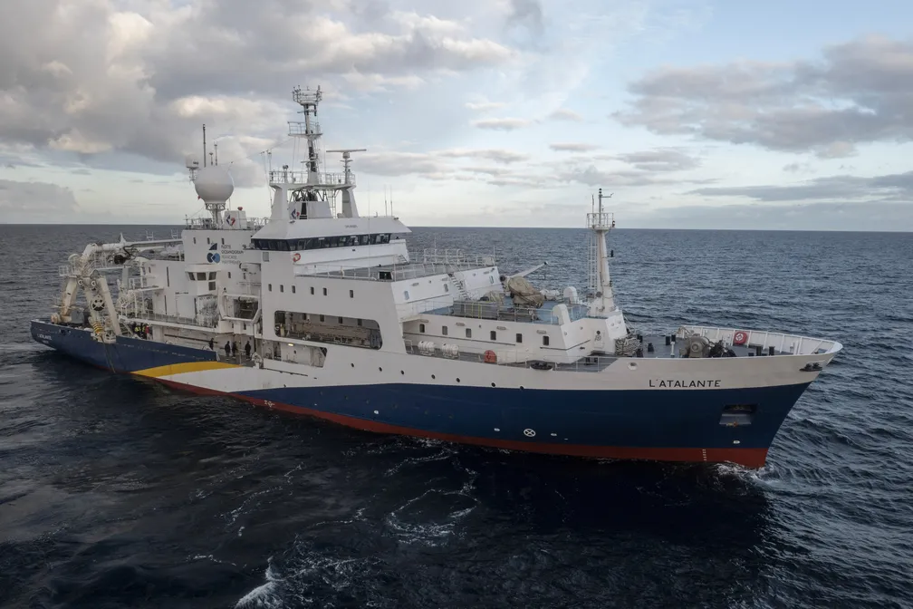 Foto submarino desaparecido navio de resgate